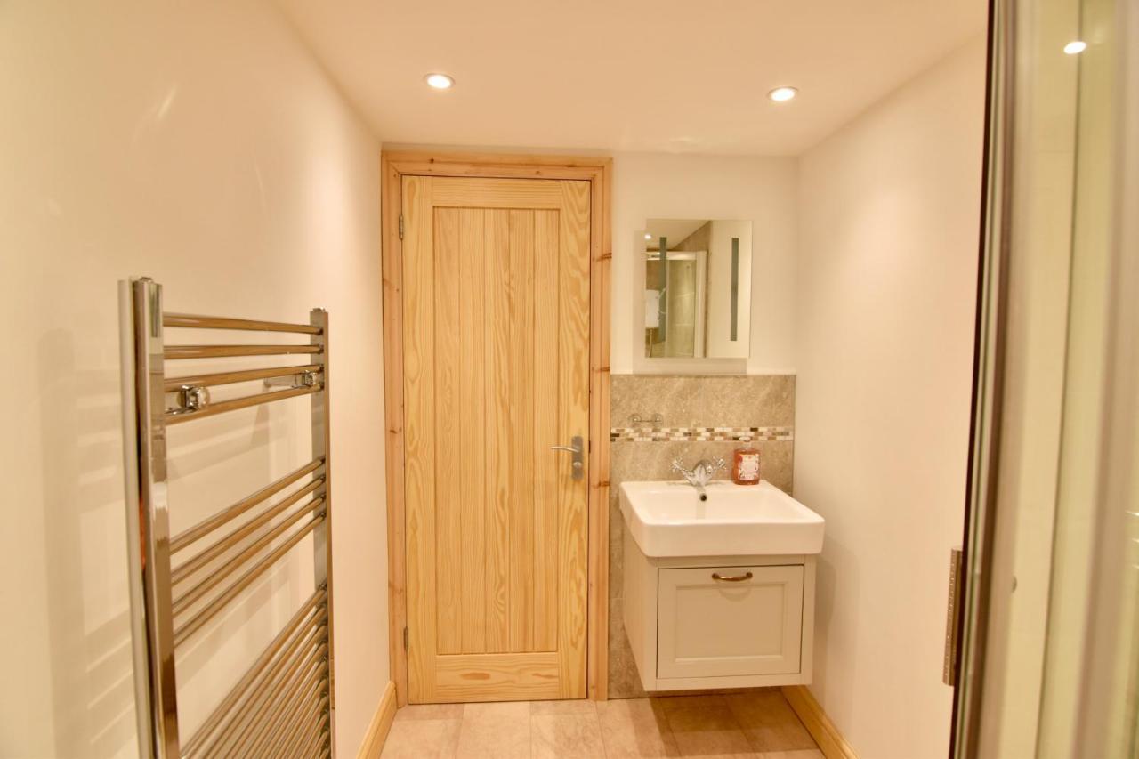 Spacious Cottage In The Village Of Wembury Exterior foto